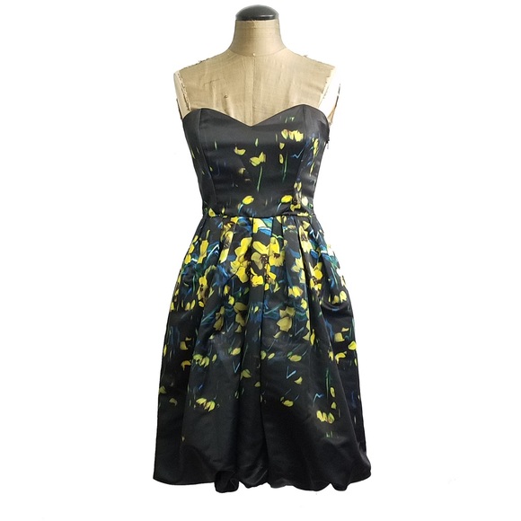 Parker Dresses & Skirts - Parker bubble hem strapless dress sz 2